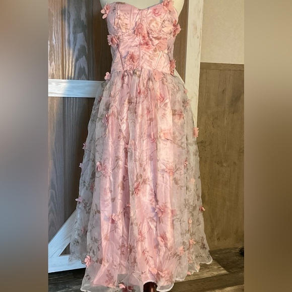 Faeriesty Dresses & Skirts - Elegant Pink Floral Strapless, Back Lace-up Gown with Floral Appliqués SIZE XL